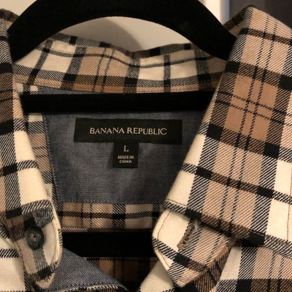 Banana republic medium weight plaid shirt - Picture 2 of 2